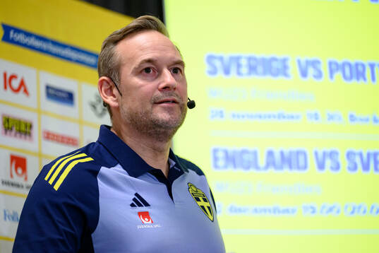 Head coach Martin Qwarmans Möller of the Swedish women's