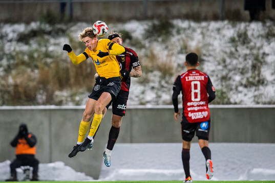 Lunds BKs William Thellsson mot  Östersunds Ali Suljic