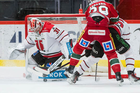 Örebros målvakt Jonas Arntzen och Modos Mikkel Aagaard