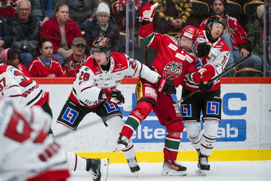 Modos Sebastian Ohlsson och Örebros Linus Arnesson och