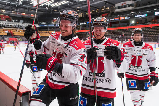 Örebros Christopher Mastomäki jublar