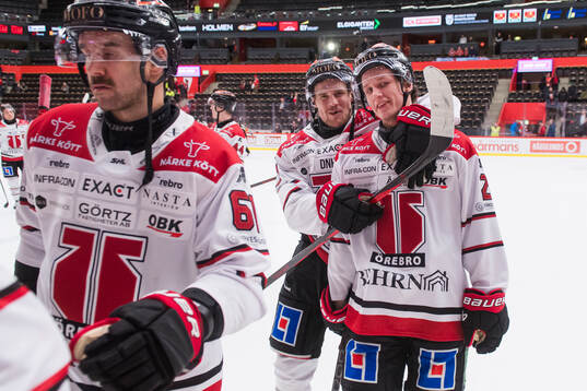 Örebros Patrik Puistola och Ludvig Larsson jublar
