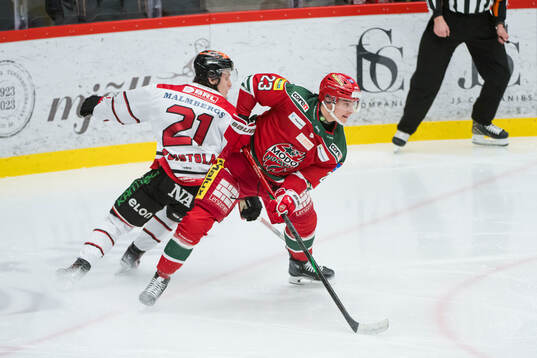 Modos Tobias Winberg och Örebros Patrik Puistola