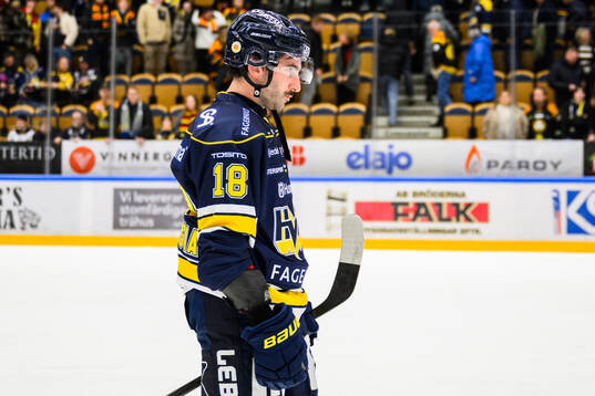 HV71s Joseph Laleggia deppar