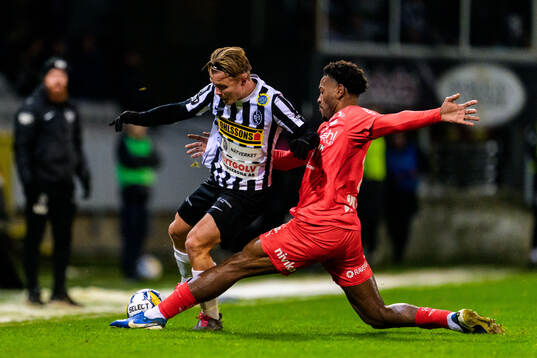 Bläddra bland fler bilder av Fotboll, Kval till Allsvenskan, Landskrona - Värnamo
