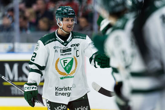 Färjestads Magnus Nygren jublar