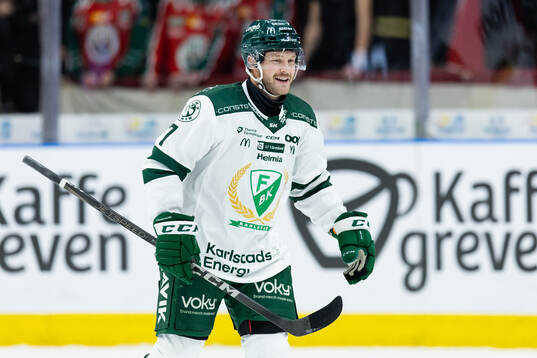 Färjestads Axel Bergkvist jublar