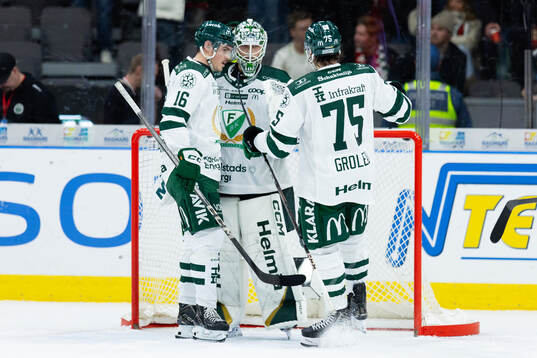 Färjestads Alexander Ljungkrantz, målvakt Maxime Lagacé