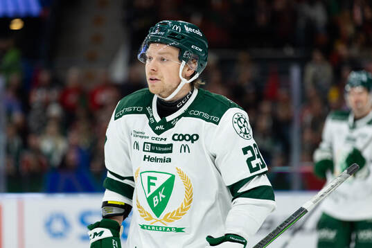 Färjestads Oskar Steen
