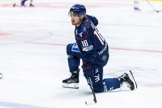 Linköpings Remi Elie på uppvärmningen