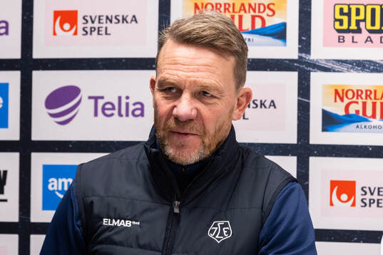 Leksands tränare Charles Berglund på presskonferensen