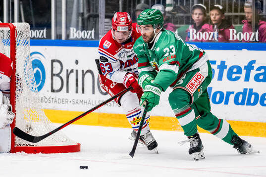 Timrås Elmeri Eronen och Rögles Josh Dickinson