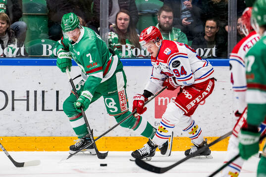 Rögles Carter Ashton och Timrås Sebastian Hartmann