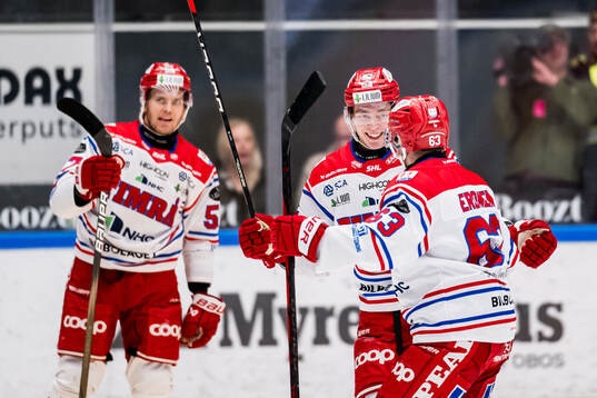Timrås Oliver Johansson och Elmeri Eronen jublar
