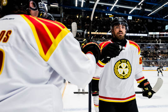 Brynäs Jack Kopacka jublar