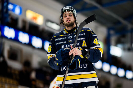 HV71s Joona Luoto deppar