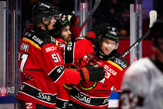 Luleås Mathias Bromé jublar