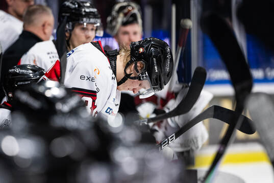 Malmö Redhawks Joona Ikonen deppar