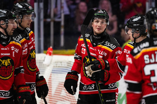 Luleås Jonas Berglund jublar