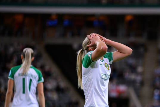 Anna Jøsendal of Hammarby looks dejected