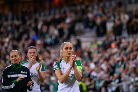 Alice Carlsson  of Hammarby  looks dejected