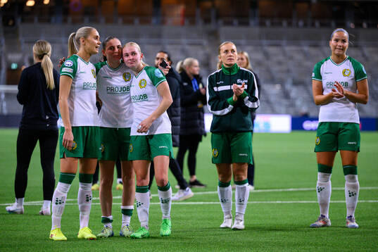 Alice Carlsson, Smilla Vallotto, Emilie Joramo Ellen Gibson