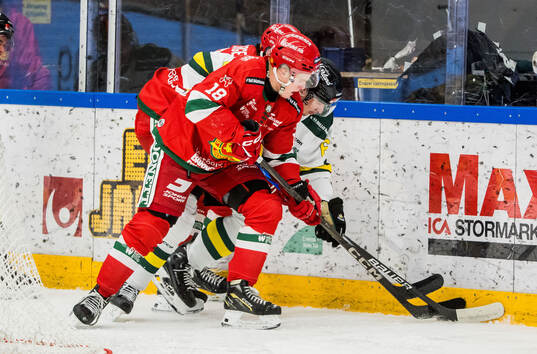 Moras Martin Johnsen och Östersunds Oliver Fatul