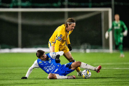 IFK Göteborgs Gustav Svensson och Oddevolds Endrim Salihi