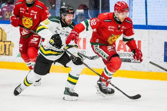 Östersunds Henrik Marklund och Moras Roope Laavainen