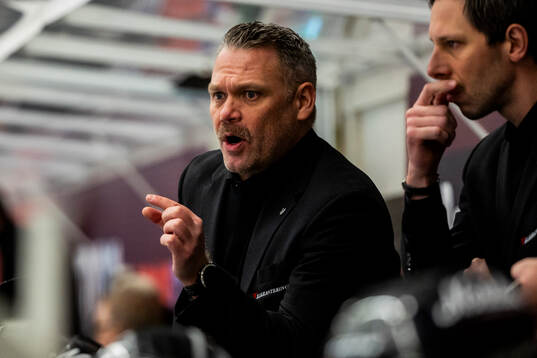 Östersunds huvudtränare Mikael Holmqvist