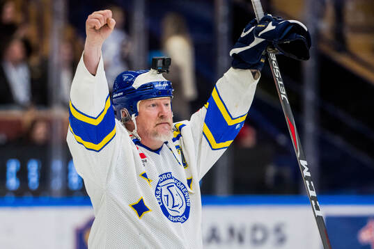 Leksands Thomas Forslund jublar i en Oddset-match