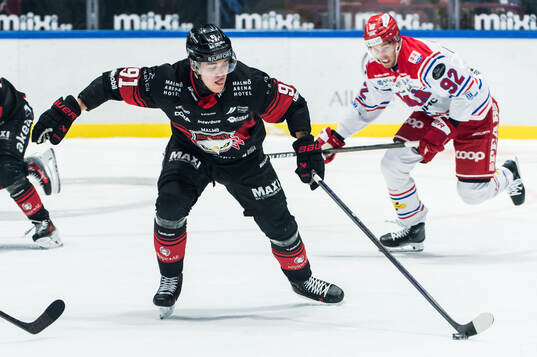 Malmö Redhawks Axel Sundberg och Timrås Anton Lundmark