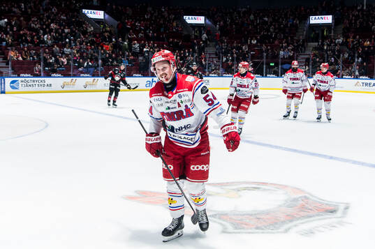 Timrås Jonathan Dahlén jublar