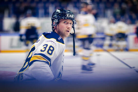 HV71s Olle Alsing