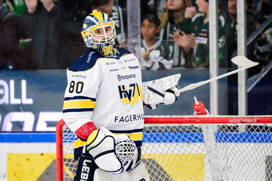 HV71s Frederik Dichow deppar