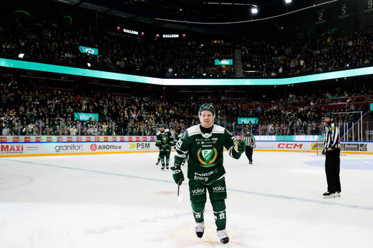 Färjestads Oskar Steen jublar