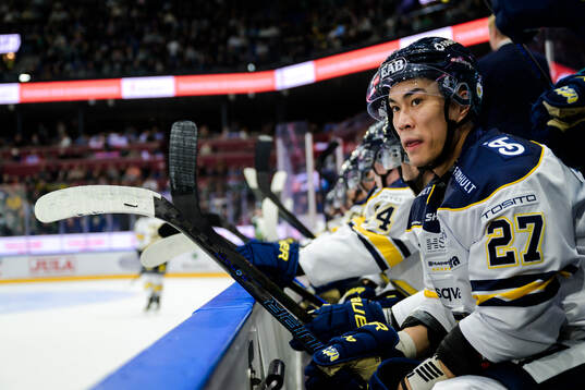 HV71s Jonathan Ang deppar