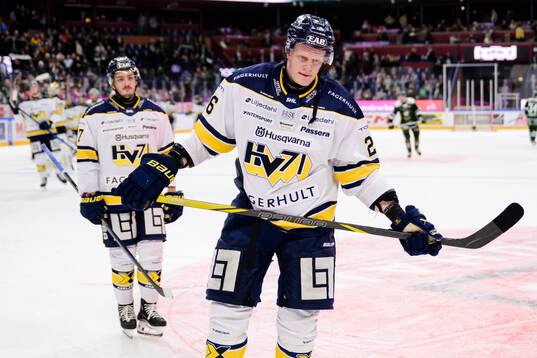 HV71s Tommi Tikka deppar