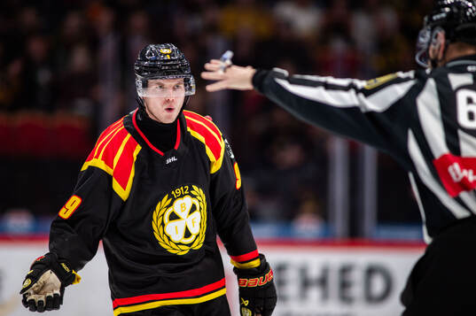 Brynäs Victor Söderström reagerar