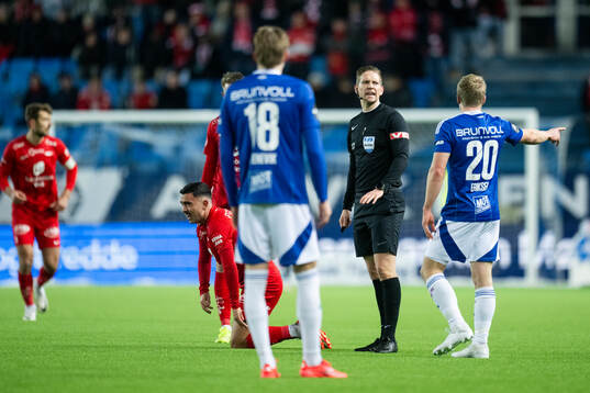 Referee Espen Eskås
