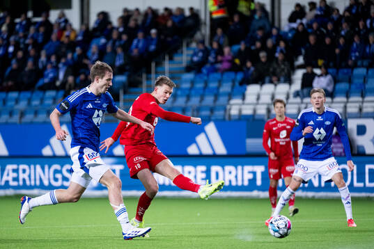 Valdemar Lund of Molde and Emil Kornvig of Brann