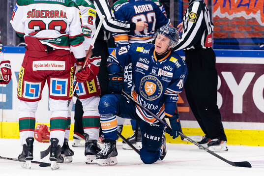 Växjös Dennis Rasmussen deppar