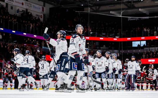 Linköpings Remi Elie och Nicholas Shore deppar