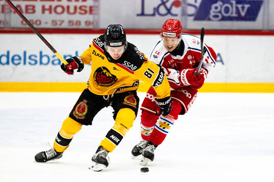 Luleås Calle Åström och Timrås +Adrian Thun-Hansson