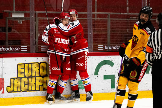 Timrås Alve Johansson och Hugo Bergendal jublar