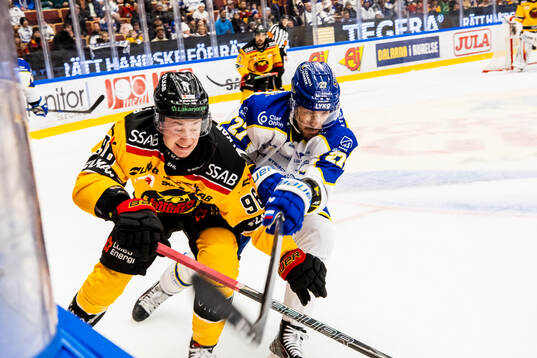 Luleås Pontus Andreasson och Leksands Marek Hrivik