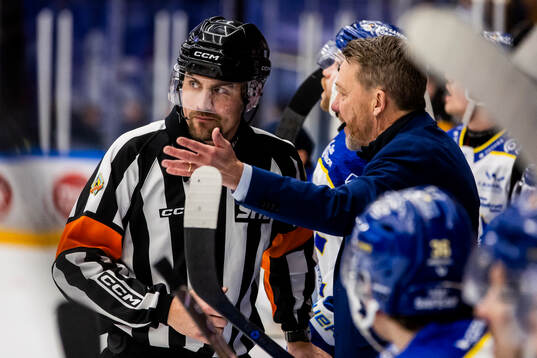 Leksands tränare Charles Berglund och Domare David Laksola