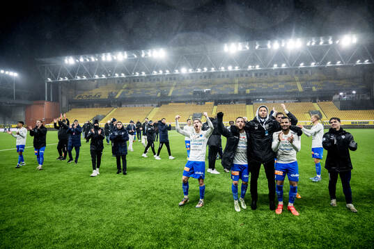 Värnamos spelare jublar