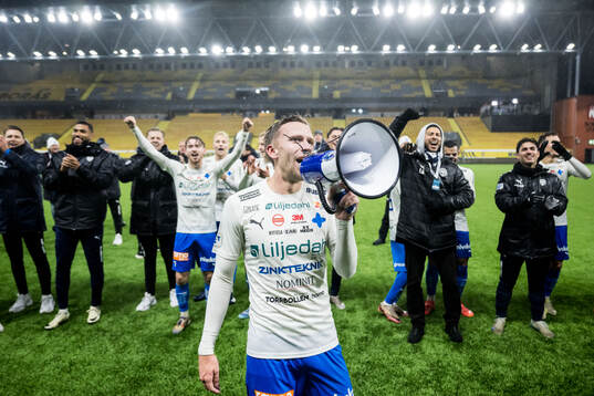 Värnamos Albin Lohikangas jublar