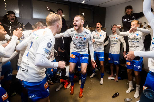 Värnamos Freddy Winsth jublar